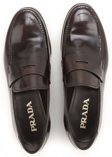 cerco scarpe prada uomo usate|men's prada shoes clearance.